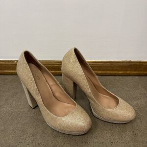Mix No. 6 Gold Heels Sparkly Pumps